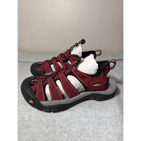 Keen Women’s Newport H2 Red Closed Toe Sport Hiking Sandals Size 9 - Picture 3 of 9